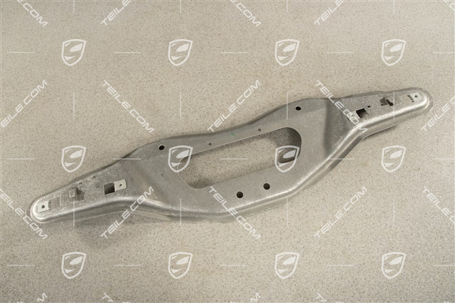 GT4, Unterbodenverkleidung halter