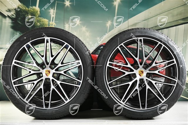22-inch Cayenne Coupé RS Spyder Design summer wheel set, rims 10J x 22 ET48 + 11,5J x 22 ET52 + Pirelli P Zero summer tyres 285/40 R22 + 315/35 R22, with TPMS