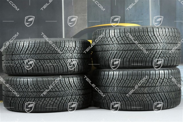 20" Winterräder Satz "Exclusive Design", Felgen 9,5 J x 20 ET71 + 10,5 J x 20 ET71 + Michelin Pilot Alpin 4 Winterreifen 275/40 R20 + 315/35 R20, Platinsilber