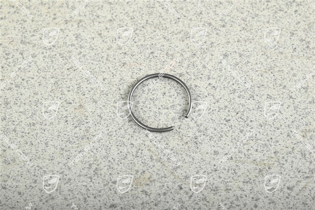 Snapring / circlip, L=R Snapring / circlip, L=R