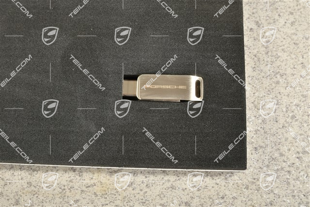 Aktualizacja oprogramowania nawigacji, USB, PCM 6