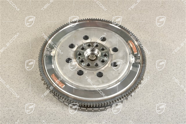 Dual mass flywheel, GT4 manual transmission