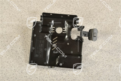 Trim cover main fuses and relays box