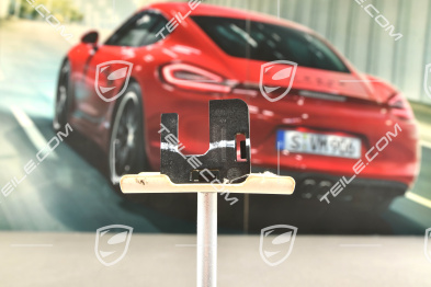 Retainer plate, Reversing camera