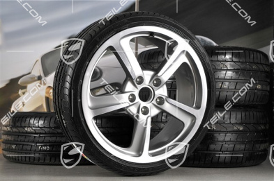 20" Komplet kół letnich SportTechno, 8,5J x 20 ET57 + 10J x 20 ET50, opony 235/35 ZR20 + 265/35 ZR20