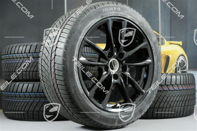19" Winterräder Satz "Panamera S", Felgen 9J x 19 ET64 + 10,5 J x 19 ET62 + NEUE Continental ContiWinterContact PS830 P Winterreifen 265/45 R19 + 295/40 R19, in Schwarz Hochglanz