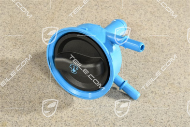 Coolant filler neck with cap
