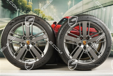 20" Panamera Design 2 Sommerräder, Felgen 9,5J x 20 ET71 + 11,5J x 20 ET68 + Michelin Sommerreifen 275/40 ZR20 + 315/35 ZR20, mit RDK-Sensoren, Platinum Seidenmatt