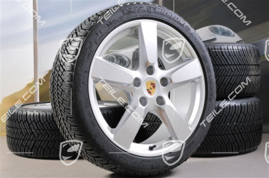 19" winter wheel set Cayman S, 8J x 19 ET57 + 9,5J x 19 ET45, tyres Michelin Pilot Alpin 4 235/40 R19 + 265/40 R19, without TPMS.
