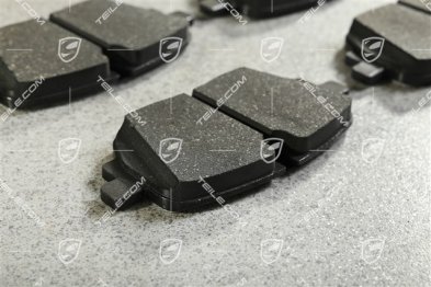 Brake pads set, rear axle