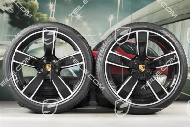 22" Sommerräder Satz Sport Classic, Felgen 10J x 22 ET48 + 11,5J x 22 ET61 + Pirelli Sommerreifen 285/35 ZR22 + 315/30 ZR22, tiefschwarz-metallic, mit RDK-Sensoren