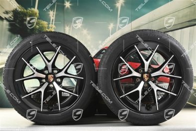 21" Cayenne RS Spyder Design winter wheel set, wheel rims 9,5J x 21 ET16 + 11J x 21 ET37 + NEW Goodyear UltraGrip Performance 3 SUV winter tyres 275/45 R21 + 315/40 R21, black high gloss